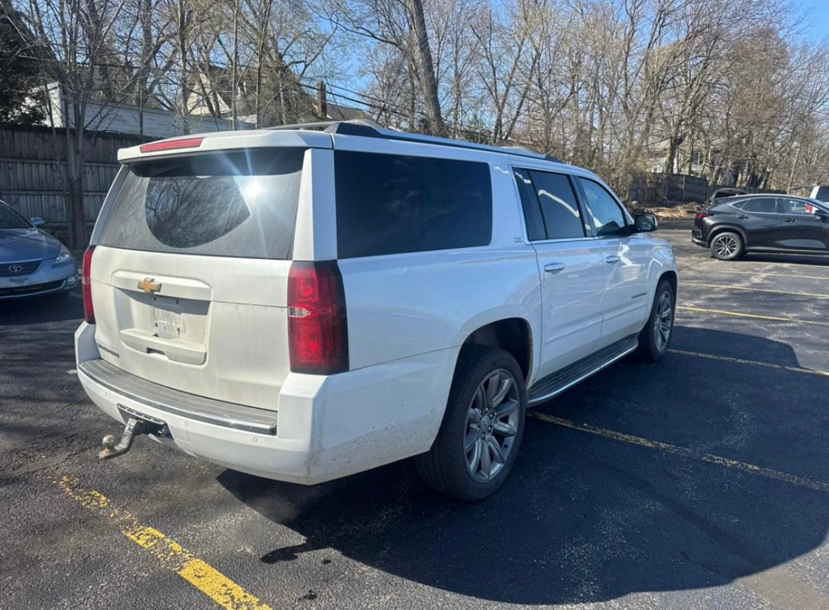 Chevrolet Suburban 1500 LTZ 2016