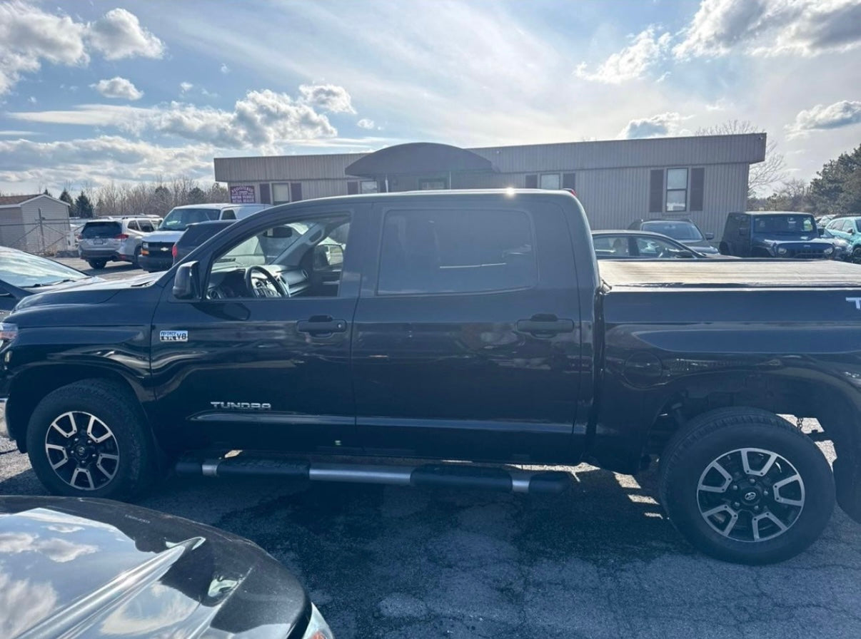 Toyota Tundra SR5 2016