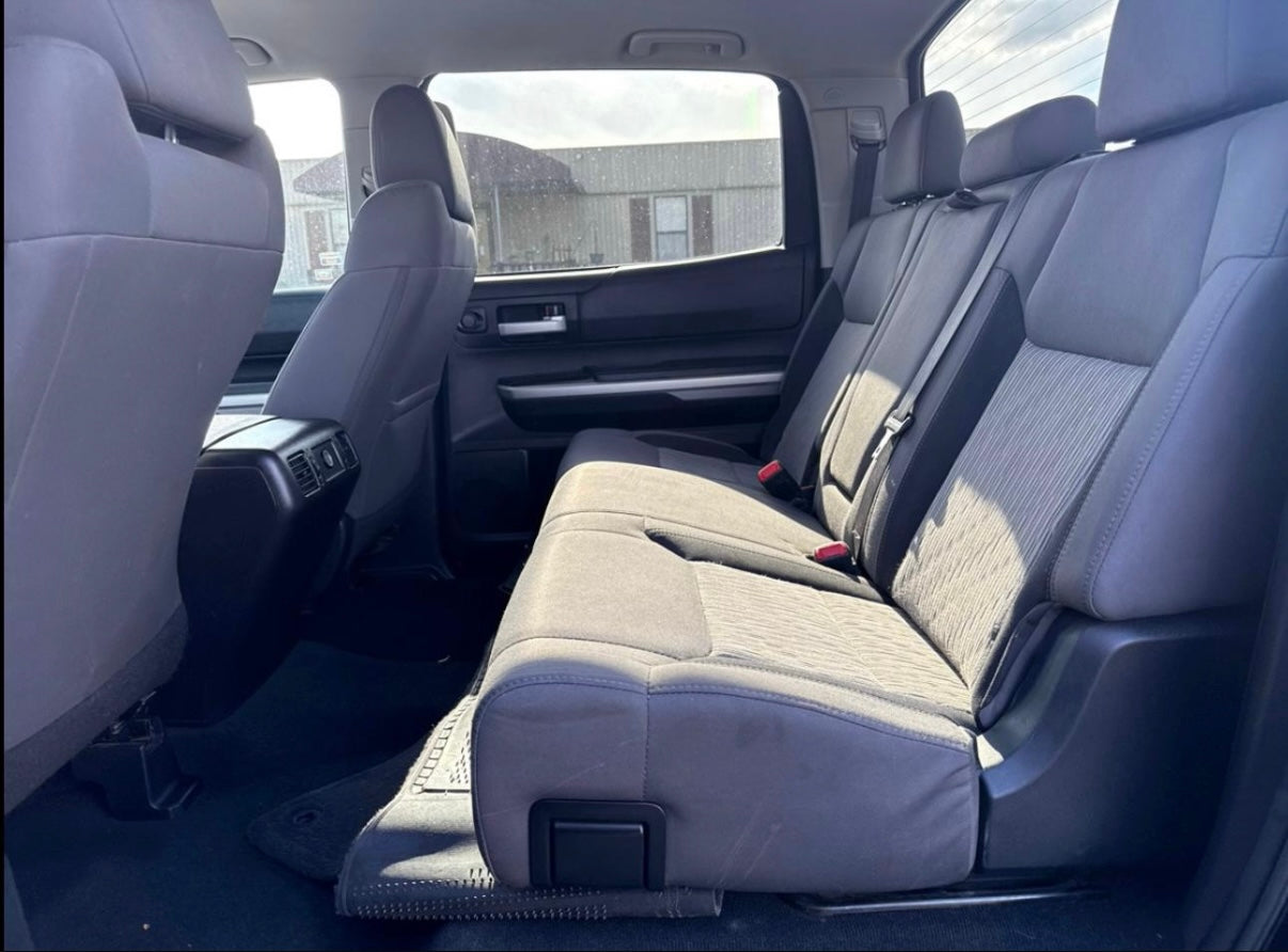 Toyota Tundra SR5 2016