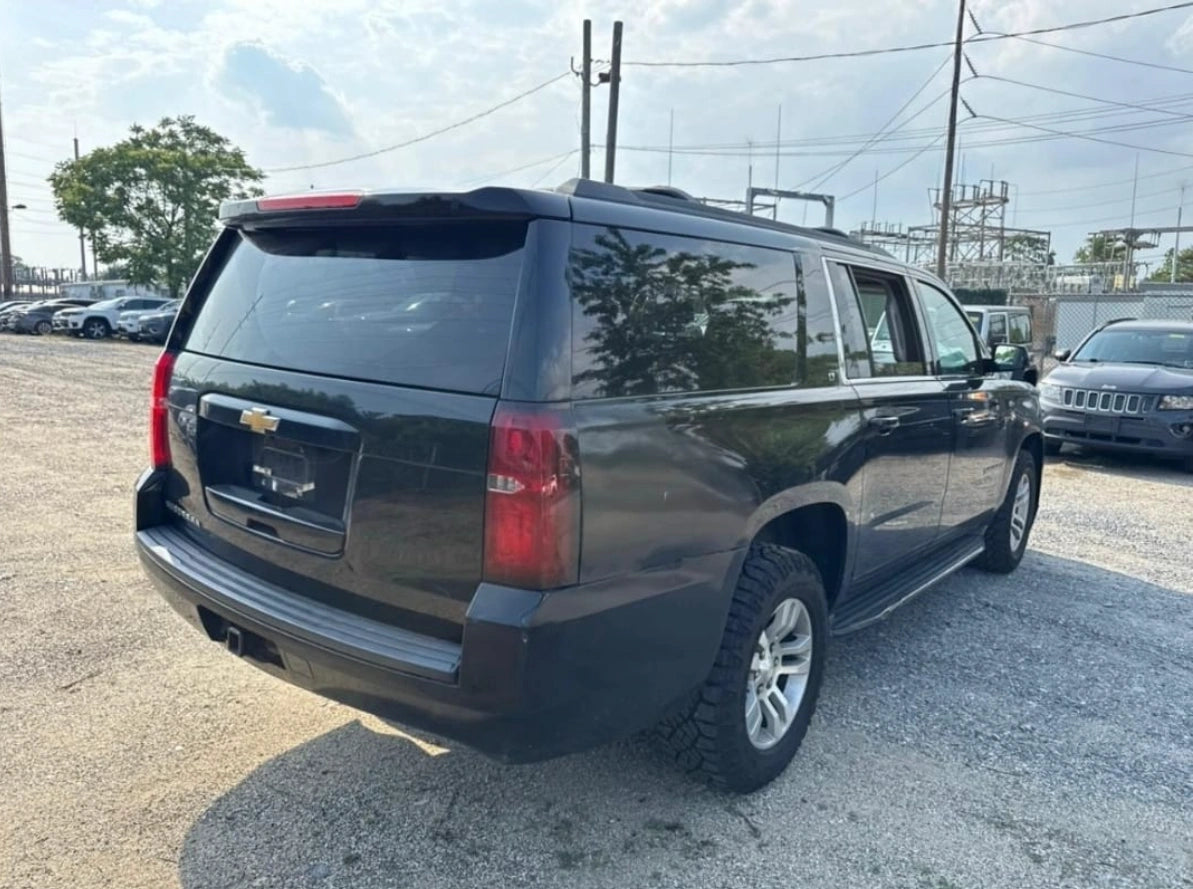 Chevrolet Suburban 1500 LT 2016