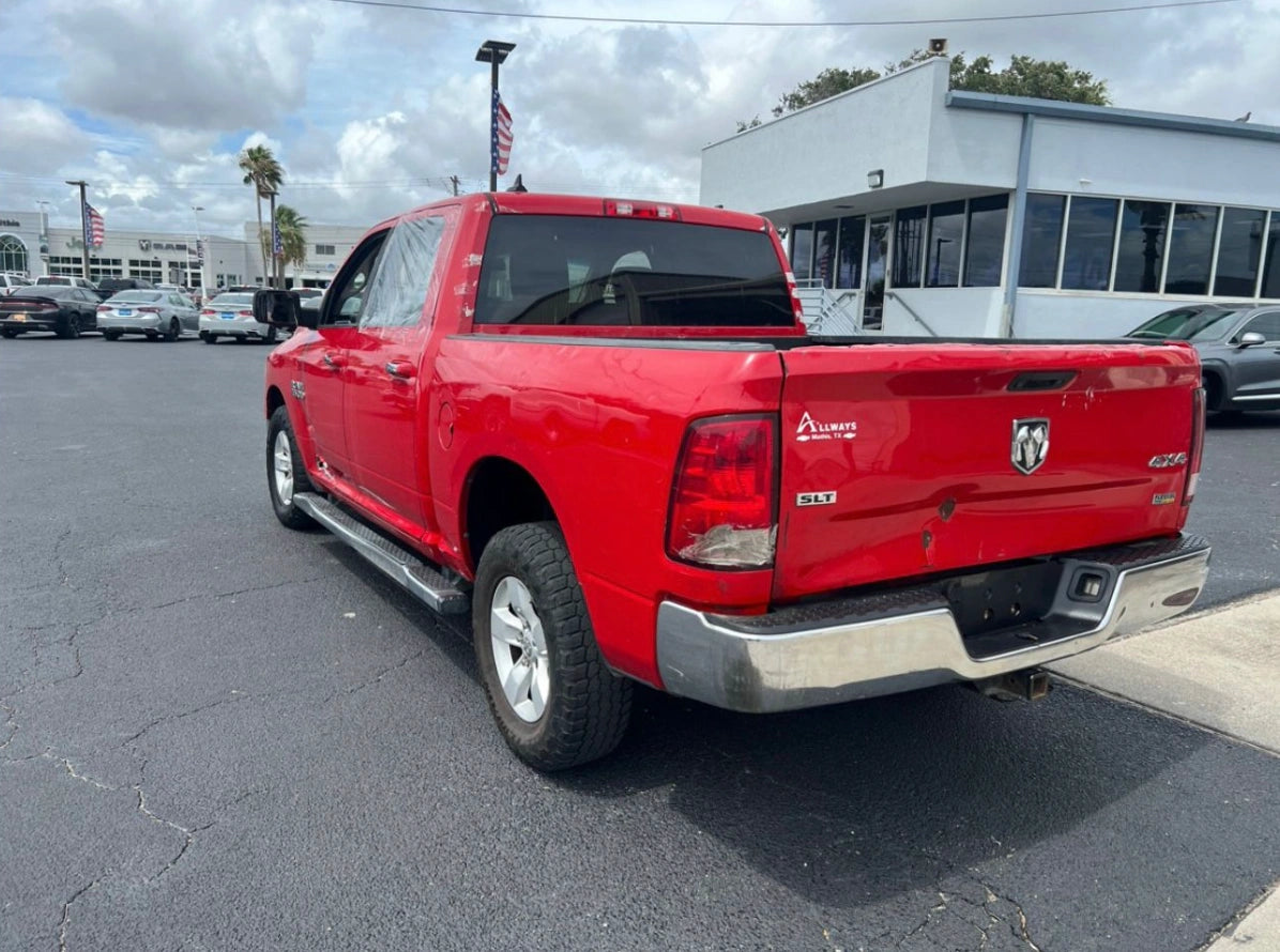 Dodge RAM SLT 4x4 2016