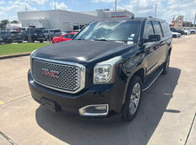 GMC Yukon XL 1500 Denali 2016
