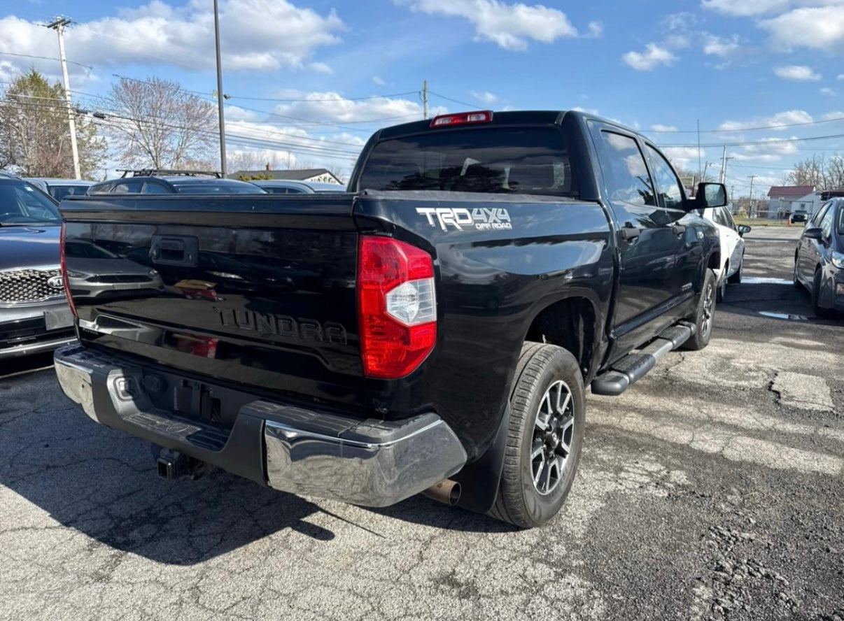 Toyota Tundra SR5 2016