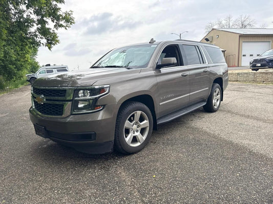 Chevrolet Suburban 1500 LT