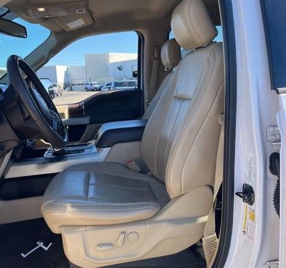 Camioneta Ford F150 Lariat 2018 de Preventas Carmexio, vista lateral con detalles del diseño y color azul oscuro.