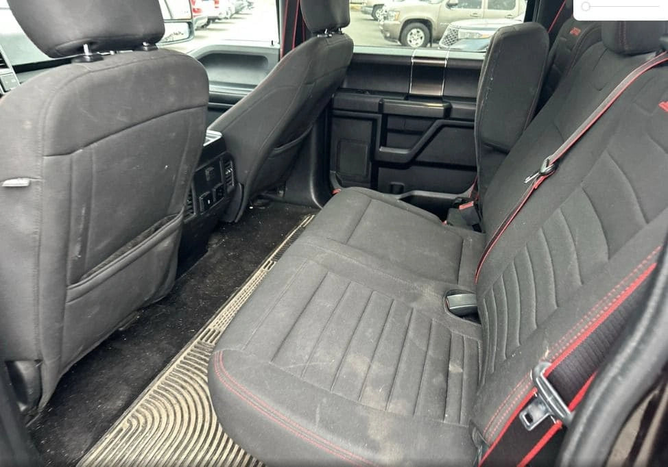 Camioneta Ford F150 XLT 2018 de Preventas Carmexio, vista lateral del pickup en color azul con detalles en plata