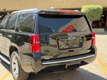 SUV Chevrolet Tahoe Premier 2017 de Preventas Carmexio, vista lateral con detalles del exterior y llantas.