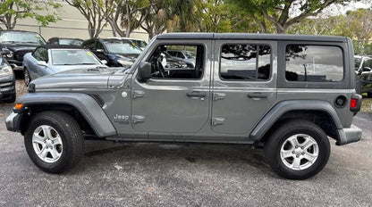 Jeep Wrangler Unlimited Sport 2018